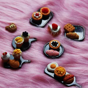 Miniatur Harz Lebensmitte Zubehör Set kleine Kuchen Torte fur DIY Handwerk und Dekoration
