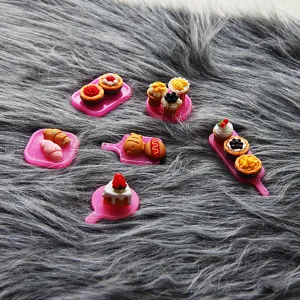 Miniatur Essensspielzeug Harz Charms Set mit rosa Schalen fuer DIY Handwerk und Dekoration.