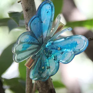 Blue transparent 3D butterfly hair clip resin hairpin elegant nature style hair accessory for women
