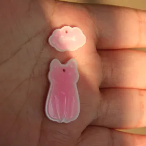 Simpatici ciondoli gatto e lisca di pesce in resina rosa per accessori di gioielleria fai.