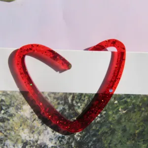 Rotes glitzerndes Herz Büroklammer Lesezeichen Harz Handwerk dekoratives Zubehör