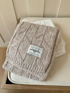 Chic chunky knit scarf for women, warm winter twisted pattern cozy neck warmer solid color chic