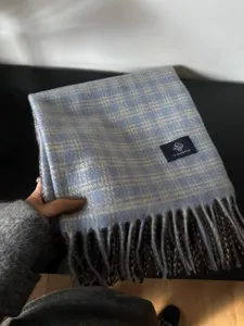 Écharpe d'hiver à carreaux bleu et marron pour femme, châle chaud en laine avec franges.