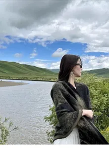 Mujer otoño invierno viaje al aire libre chal capa poncho cálido elegante oscuro estampado