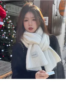Winter warm wool knitted scarf for women, soft thick cozy winter neck warmer, stylish white knit.