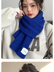Bufanda de punto azul de invierno para mujer, textura acanalada, cálida, elegante y chic.