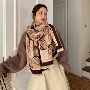 Écharpe épaisse en imitation cachemire pour femmes, châle chaud jacquard bicolore.