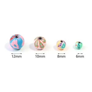 Perles en argile polymere colorees imprimees rondes pour la creation de bijoux de DIY.
