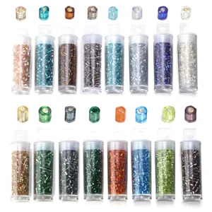 Perles de rocaille tubulaires en verre multicolores 2.5mm tube court pour bracelets DIY