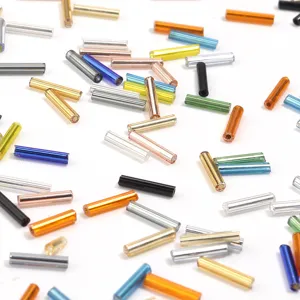 Perles de rocaille tube en verre coloré argenté accessoires de bijoux DIY faits à la main