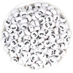 Cuentas de numeros redondas planas de acrilico fondo blanco numero negro 3 DIY