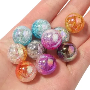 Closeup of colorful crackle acrylic beads, transparent crackle quartz loose beads for DIY.