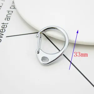 DIY mousqueton porte-clés en métal accessoire bijou boucle alliage vue de détail 33mm.
