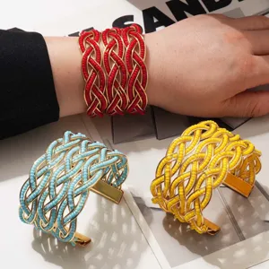 Handgemaakte meerlaagse kraal brede manchetarmbanden, retro gevlochten open armbanden.