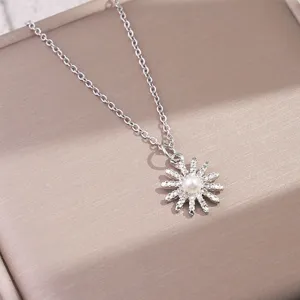 Zilveren margriet parel hanger ketting, elegante sleutelbeen ketting voor dames mode.
