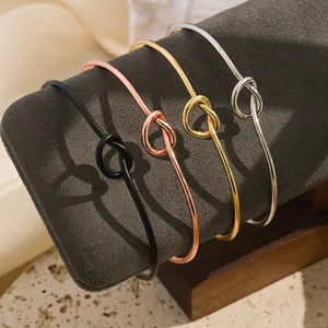 Metalen Hart Knoop Open Armband Voor Vrouwen Verguld Verstelbaar Gedraaide Armband Bruiloft Sieraden Cadeau Mode Accessoires