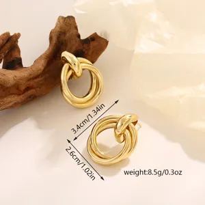 Gouden ineengevlochten geometrische oorbellen voor dames, chique minimalistische oorbellen.