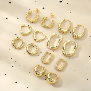 Gouden geometrische oorbellen set voor dames, trendy onregelmatige minimalistische sieraden.