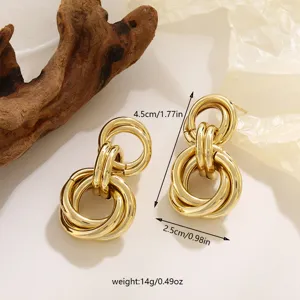 Gouden geometrische verweven oorbellen voor vrouwen, elegante zomerse stijlvolle sieraden.