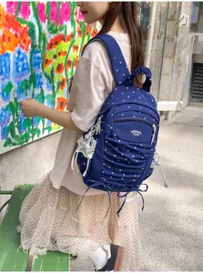 Japanse stijl grote capaciteit polkadot geplooide rugzak voor studenten dagelijks.