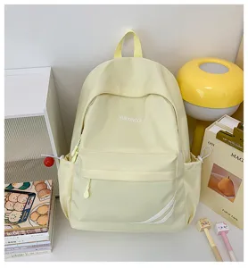 Casual gele studentenrugzak met grote capaciteit voor school en dagelijks pendelen.