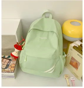 Casual lichtgroene studentenrugzak detailweergave, grote capaciteit schooltas.