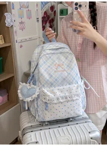 Japanse zoete stijl ruit en stippen rugzak met schattige harthanger en strik details.