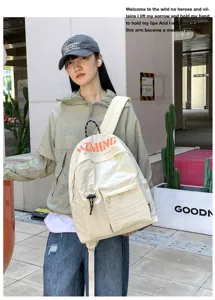 Freizeit Outdoor Reise Unisex Große Kapazität Rucksack mit stilvollem Vordertaschendesign.
