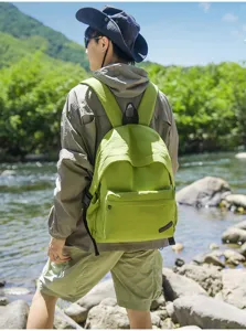 Sac a dos macaron grande capacite style pour voyage loisir, sac d'exterieur tendance et durable.