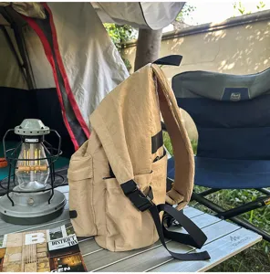 Sac à dos minimaliste et décontracté de grande capacité pour les voyages et le quotidien.