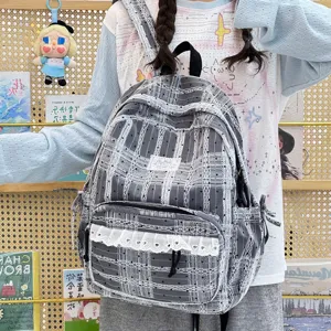 Koreaanse stijl polkadot schooltas casual kant rugzak voor meisjes, detail weergave.