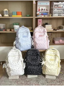 Grote studentenrugzak met leuke sterrenprint en handige multifunctionele casual schooltas.