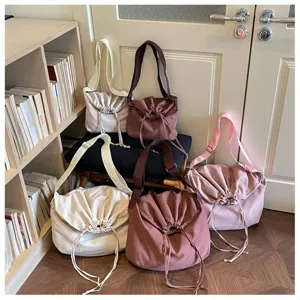 2026 Sac Bandoulière Cordon Design Niche Grande Capacité Sac Messager Uni Sac Hobo Tendance