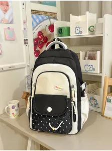 Leuke gekleurde schoolrugzak in Koreaanse stijl voor studenten met grote capaciteit.