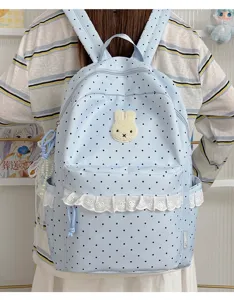 Süßer gepunkteter Rucksack mit Plüschhase-Stickerei, schicke Schultasche für Mädchen.