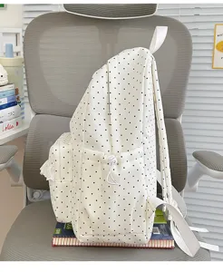 Leuke Koreaanse stippen rugzak met kanten afwerking, lichte canvas schooltas voor dagelijks.