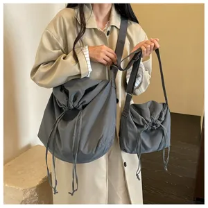 Sac bandoulière minimaliste à cordon grand capacité sac de messager uni style décontracté