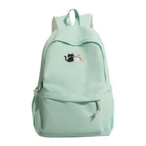 Lichtgroene casual minimalistische schoolrugzak met schattig kattenborduurwerk.