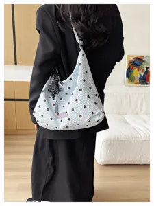Blauwe stippen cloud schoudertas met strik en schattige patch voor dames zomer dagelijkse casual look