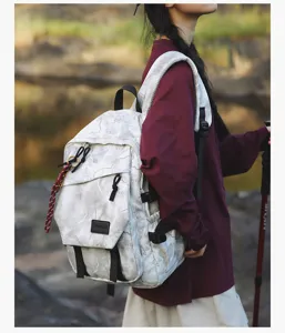Grand sac à dos d'école à double bandoulière pour étudiants, tendance et résistant.