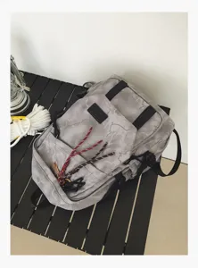Sac a dos camouflage gris decontracte pour etudiants, grande capacite resistant ecole.
