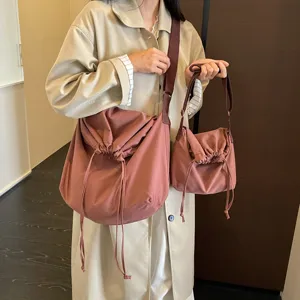Sac Bandoulière à Cordon Grande Capacité Simple Urbain Pliable Sac Messager Unisexe Hobo Sac à Épaule pour Usage Quotidien