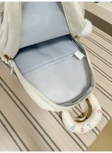Leuke esthetische studentenrugzak met ruim interieur voor dagelijks schoolgebruik en reizen.