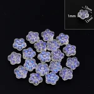 Transparente schillernde Glasblumen-Perlen fuer DIY Armband Schmuckherstellung, 13x12x1mm