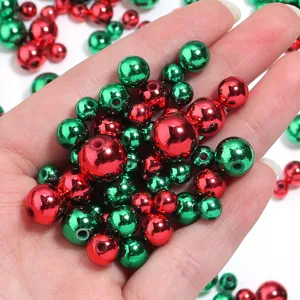 Acryl Weihnachtsperlen rot grün glänzende runde Perlen für DIY Schmuck Zubehör.