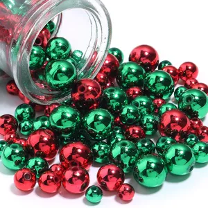 Rote und grüne Acryl Weihnachtskugelperlen, glänzendes gerades Loch DIY Armband Schmuckzubehör.