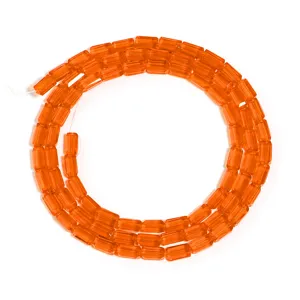 Orangene Acryl rechteckige Kristall Perlen Detailansicht für DIY handgemachten Schmuck.