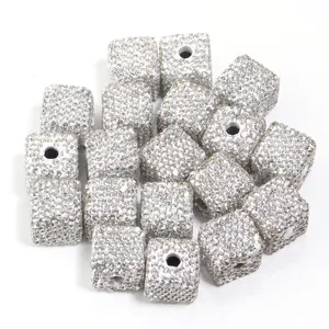 Perles carrées en strass étincelantes pour accessoires de cheveux DIY, intercalaires.