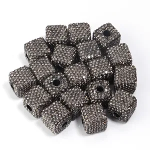 Perles carrées en argile strass foncé pour fabrication de bijoux et accessoires DIY.
