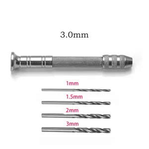 Gedetailleerd overzicht van een handboor met 1mm tot 3.0mm boortjes voor DIY harsboren.